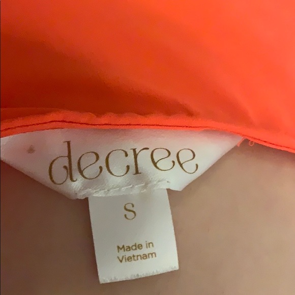 Super cute orange long sleeve romper - Picture 3 of 3